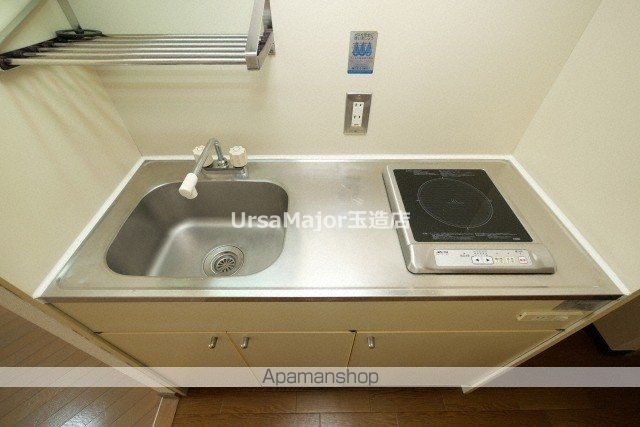 ADORERの内装写真