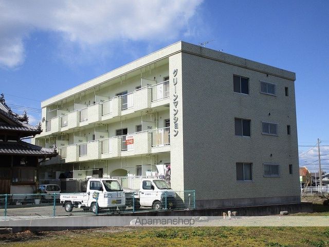 グリーンマンションの外観写真