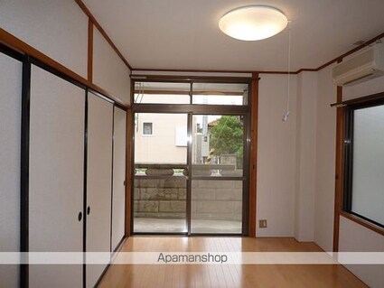 ハイツ八ツ坂[2DK/53.83m2]のリビング・居間