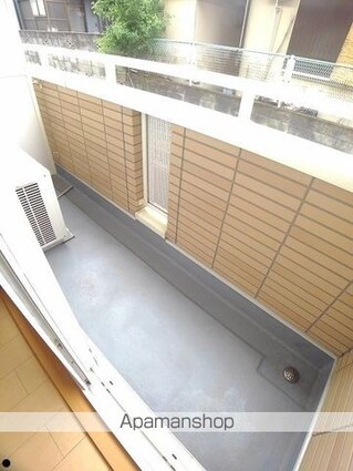 フレンドリーＫＵＢＯ　Ｂ[1R/32.9m2]のバルコニー