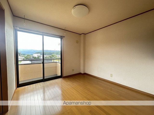 ONE’Sの内装写真