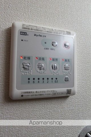 スリーファーストの内装写真