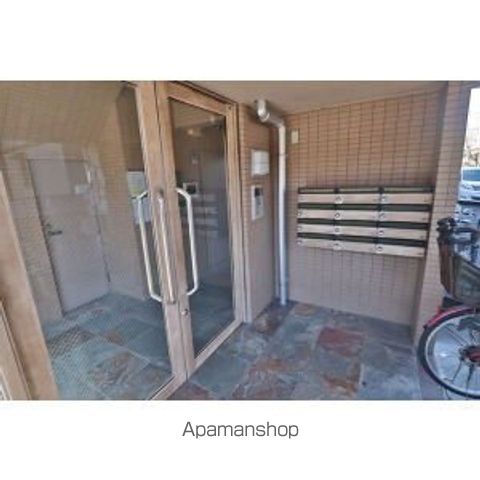 K’S FLATの玄関写真