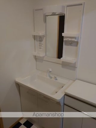 滋賀県長浜市加納町[3K/69.56m2]の洗面所