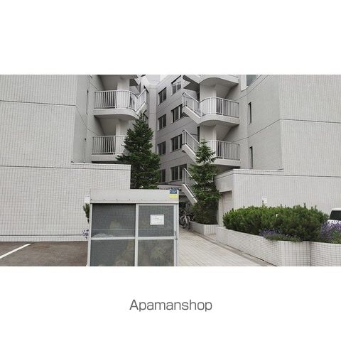 クリオ山鼻南壱番館の玄関写真