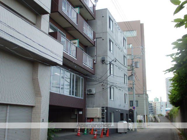 YUGO’S中島の外観写真
