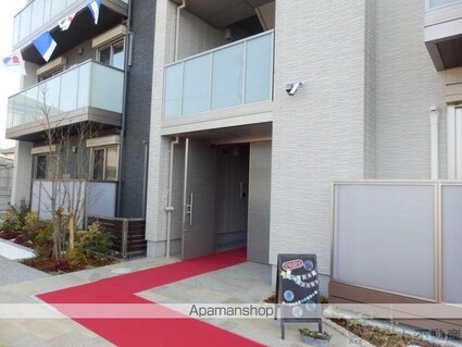 アイカエール[2LDK/62.69m2]のエントランス