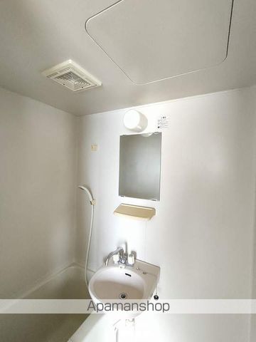 ドルフ山手の内装写真