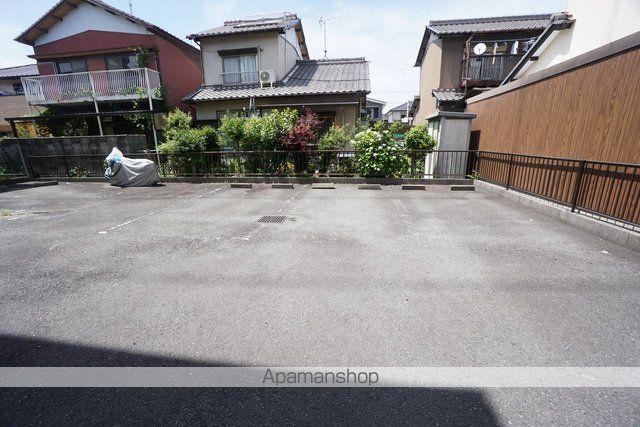 メゾン春日の玄関写真