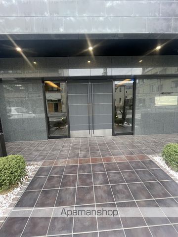 ディアレイシャス名古屋太閤通IIの玄関写真