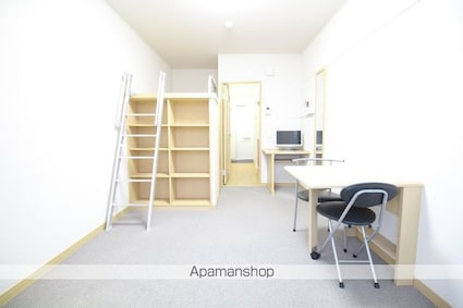 レオパレスアブリール３番館[1K/20.81m2]のリビング・居間1