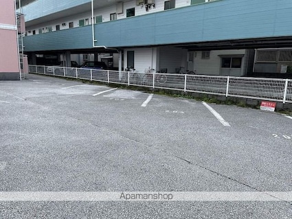 ハイツベルドンナ[3DK/52m2]の駐車場1
