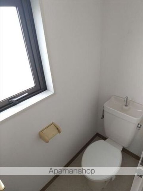 和歌山県和歌山市新通６丁目[1K/22.32m2]のトイレ