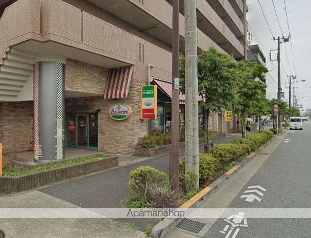 アーバン・ドヌールの周辺写真