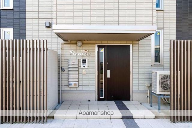 ヴィヴァーチェの玄関写真