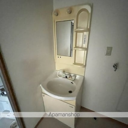 ビエノス岡[1DK/30m2]の洗面所