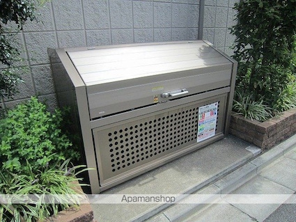 ビラフェリーチェ[2SLDK/64.36m2]の共用部1