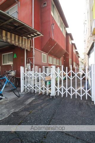 レジデンス伊島Aの玄関写真