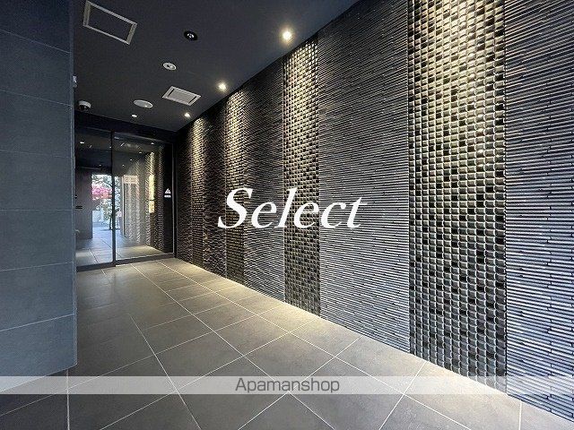 LE’A横濱ヴィヴァーチェの玄関写真