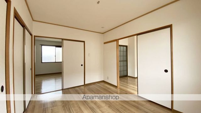 シートピアの内装写真