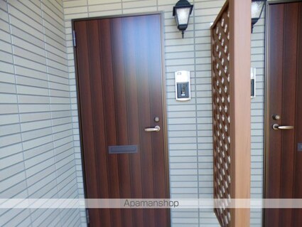 愛媛県今治市東鳥生町４丁目[2LDK/64.51m2]のエントランス4