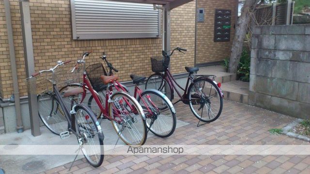 フラッツア烏山の内装写真