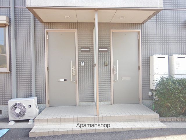 シャーメゾンジッカ A棟の玄関写真