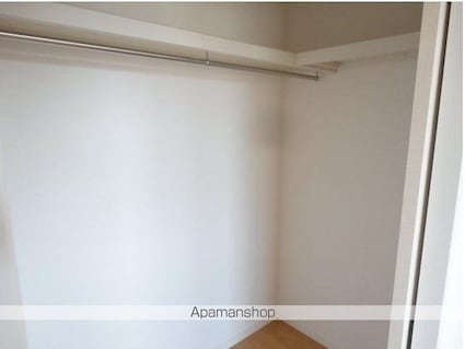 プティスール空港通り　[1LDK/36m2]の収納