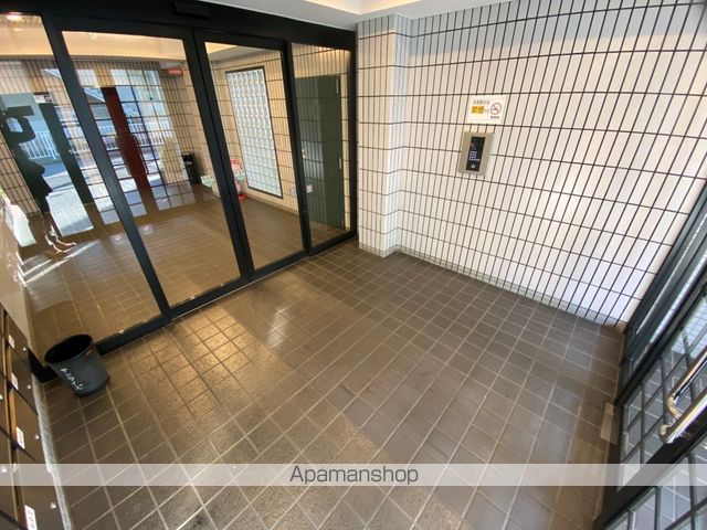 サンライズ東大阪の玄関写真