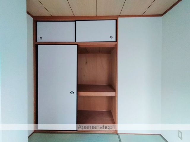 メゾンキューブの内装写真