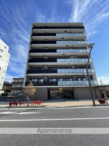 アヴァンセ東口の外観写真