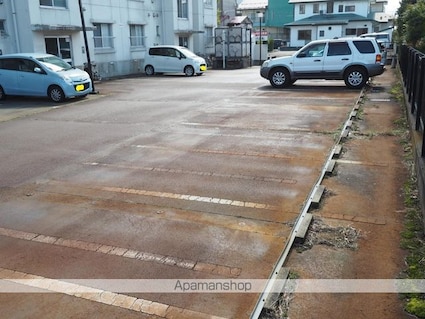 ヴォンメゾンＳＥＮＧＯＫＵ[3LDK/68.8m2]の駐車場