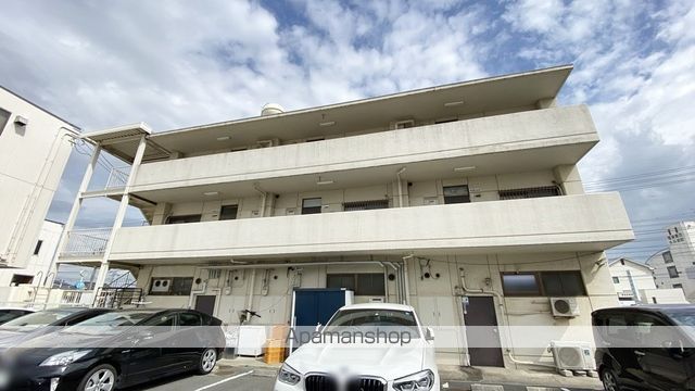 苔口マンションの外観写真