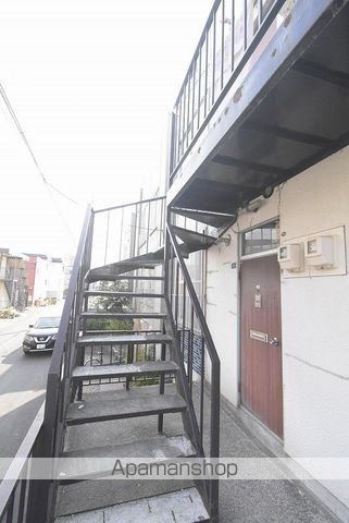 第2栄ハイツAの玄関写真