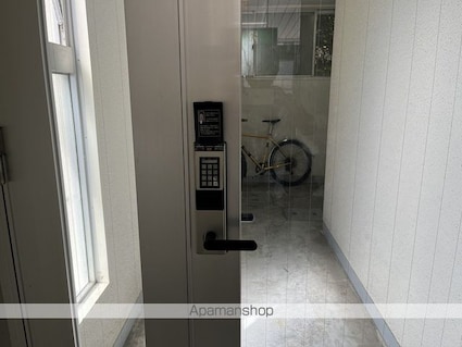 コーポアカシア[事務所/79.9m2]の共用部3