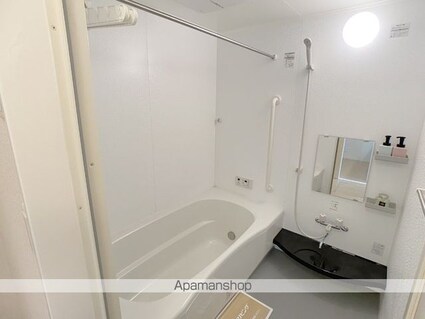 和歌山県和歌山市野崎[2LDK/61.56m2]のバス