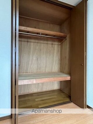 ロイヤルハイツ[3DK/56.85m2]の収納