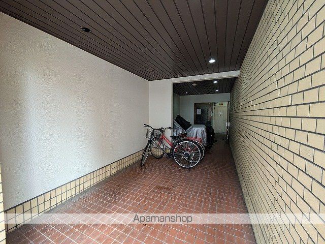 河原町ハイツの玄関写真