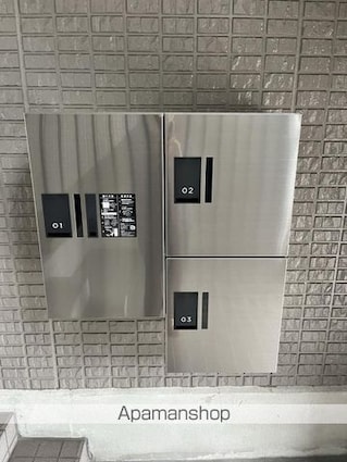 サンヒルズＡ・Ｂ・Ｃ棟[2LDK/58m2]の共用部3