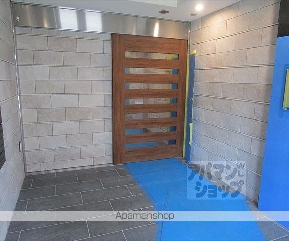 紫竹下竹殿町マンションの玄関写真
