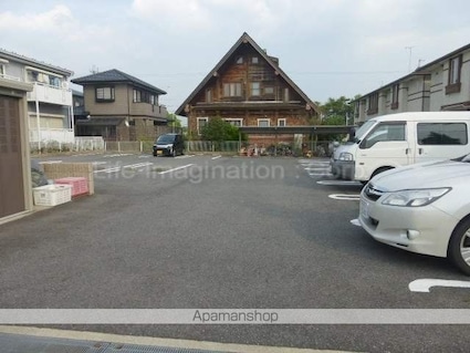 ブローテＢ[1LDK/45.82m2]の駐車場2