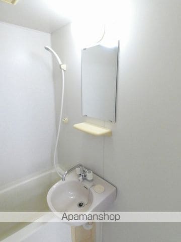 MOMOの実の内装写真