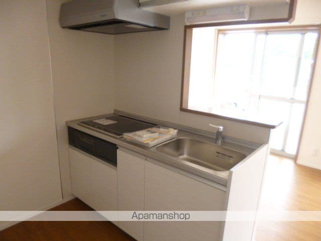 detached 東京都昭島市東町５丁目10-10

地図を見る