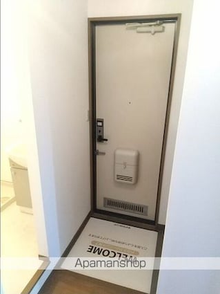 サンシャインハイツ　Ａ棟[2LDK/56.3m2]の玄関