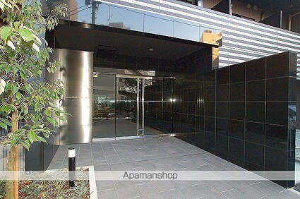 東京都新宿区下宮比町[1K/25.65m2]のエントランス1