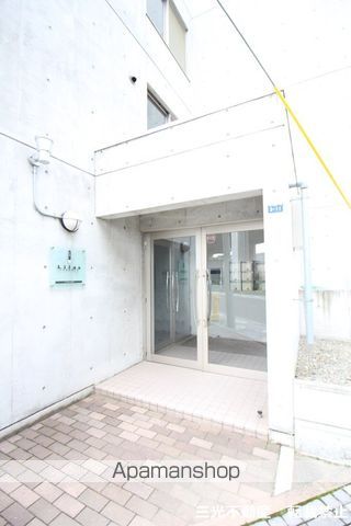 リラさっぽろの玄関写真