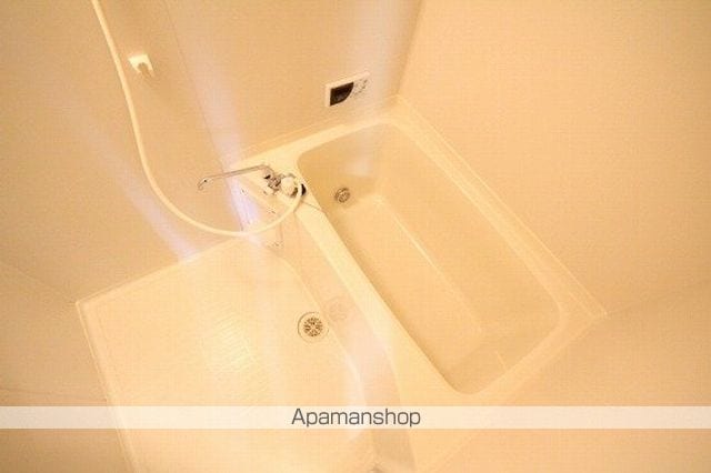 ファミール 新の内装写真