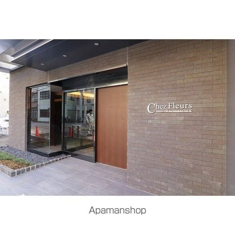 シェフルール新御徒町IIの玄関写真