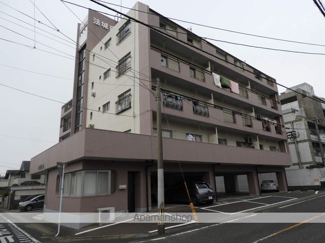 法城ビルの玄関写真