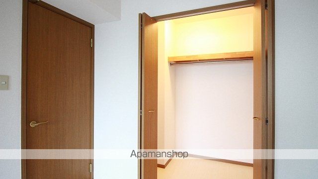 ラ・コモードの内装写真